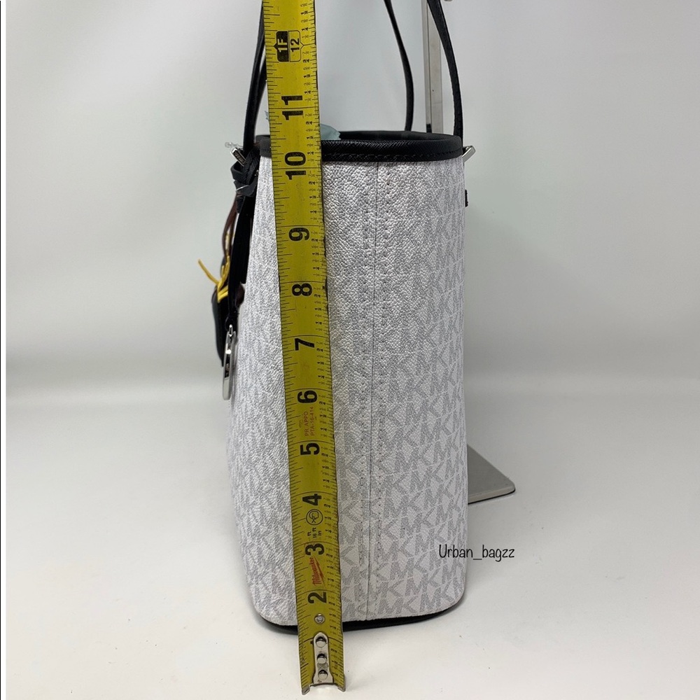 ❗️LAST ONE Michael Kors New York City Medium Carryall Tote - Picture 6 of 11